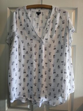 torrid White Blouse with Black Dog Sketch Print